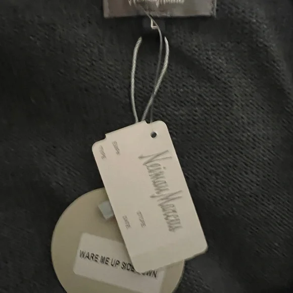 Women’s Neiman Marcus Charcoal Cardigan Sweater - Picture 5 of 5